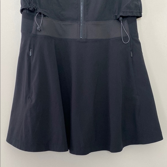 Athleta Venture Out Dress Black Sporty Featherweight Stretch Size 10 - Picture 6 of 16
